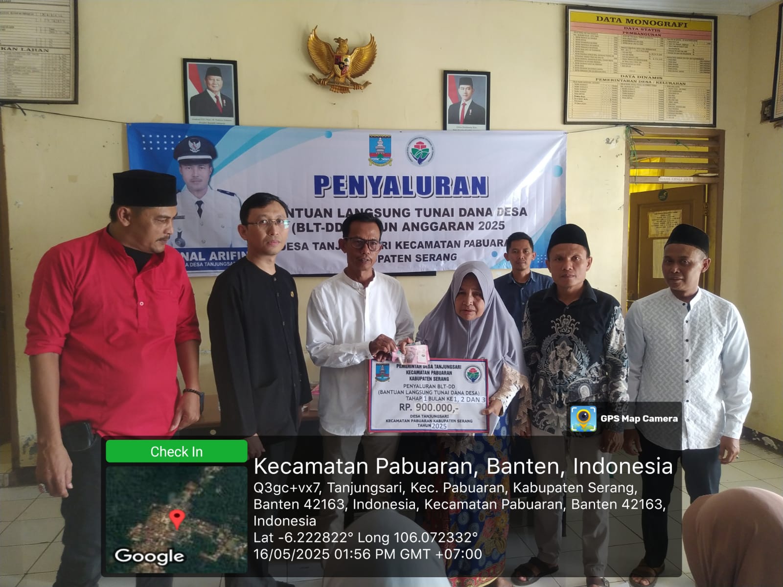 pemdes-tanjungsari-salurkan-blt-dana-desa-tahap-i-tahun-2025-kepada-40-kpm